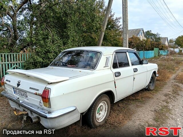 Белый ГАЗ Волга, объемом двигателя 2.4 л и пробегом 100 тыс. км за 950 $, фото 2 на Automoto.ua