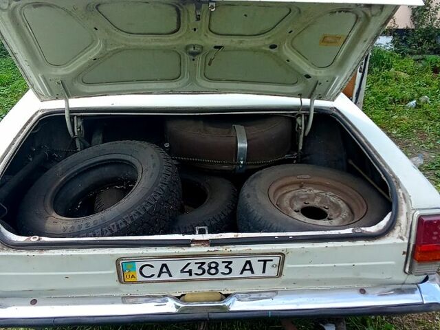 Білий ГАЗ Волга, об'ємом двигуна 2.4 л та пробігом 48 тис. км за 480 $, фото 3 на Automoto.ua