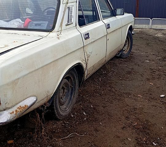 Белый ГАЗ Волга, объемом двигателя 2.4 л и пробегом 211 тыс. км за 240 $, фото 3 на Automoto.ua