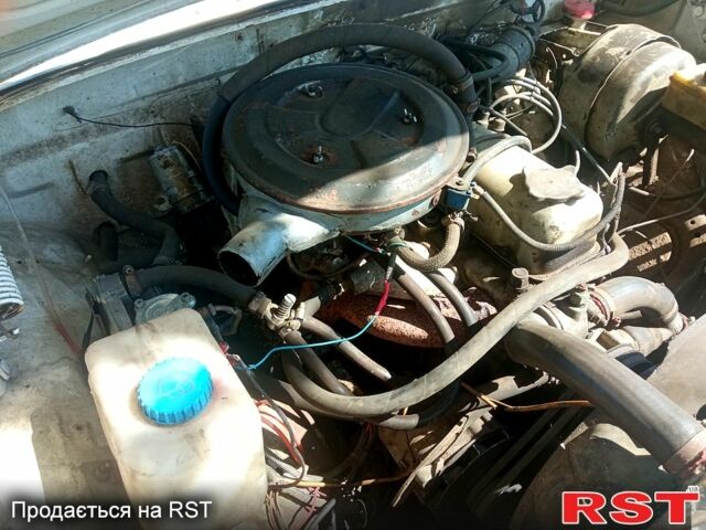 ГАЗ Волга 1988 в Балаклее на Automoto.ua Белый ГАЗ Волга, объемом двигателя 2.4 л и пробегом 120 тыс. км за 700 $, фото 4 на Automoto.ua