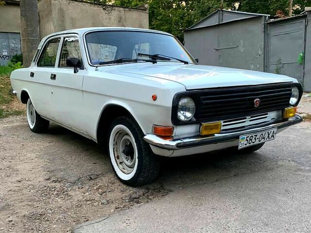Белый ГАЗ Волга, объемом двигателя 2.4 л и пробегом 108 тыс. км за 1100 $, фото 3 на Automoto.ua