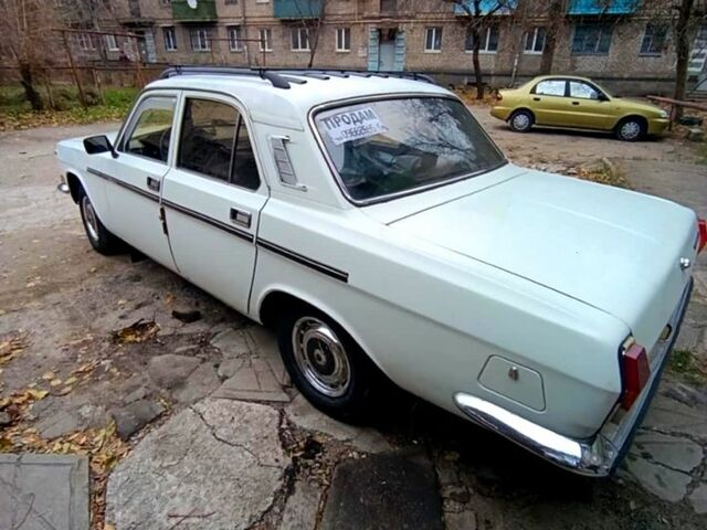 Белый ГАЗ Волга, объемом двигателя 2.5 л и пробегом 87 тыс. км за 650 $, фото 2 на Automoto.ua