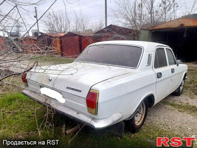 Белый ГАЗ Волга, объемом двигателя 2.4 л и пробегом 62 тыс. км за 1000 $, фото 3 на Automoto.ua