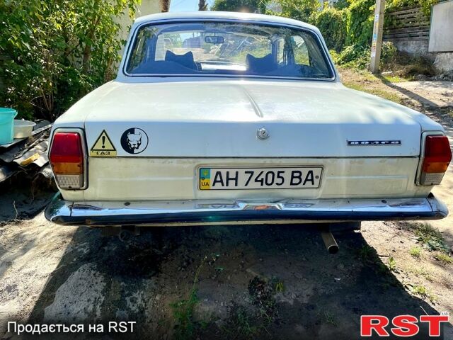 Белый ГАЗ Волга, объемом двигателя 2.4 л и пробегом 140 тыс. км за 1000 $, фото 2 на Automoto.ua