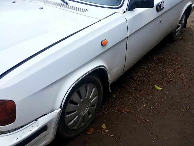 Белый ГАЗ Волга, объемом двигателя 2.4 л и пробегом 80 тыс. км за 470 $, фото 2 на Automoto.ua