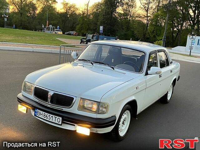 Белый ГАЗ Волга, объемом двигателя 2.4 л и пробегом 21 тыс. км за 3000 $, фото 1 на Automoto.ua