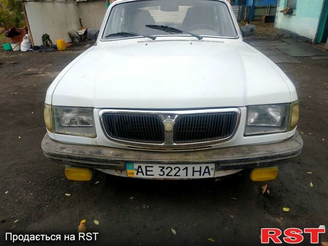 Белый ГАЗ Волга, объемом двигателя 2.4 л и пробегом 0 тыс. км за 30000 $, фото 1 на Automoto.ua
