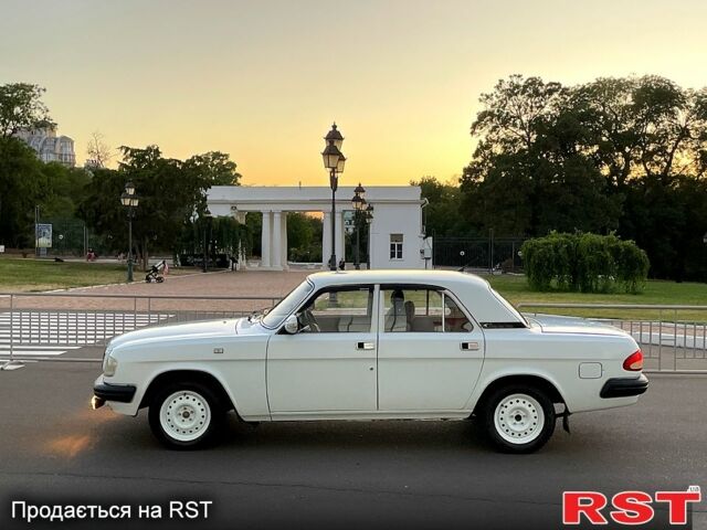 Белый ГАЗ Волга, объемом двигателя 2.4 л и пробегом 21 тыс. км за 3000 $, фото 2 на Automoto.ua