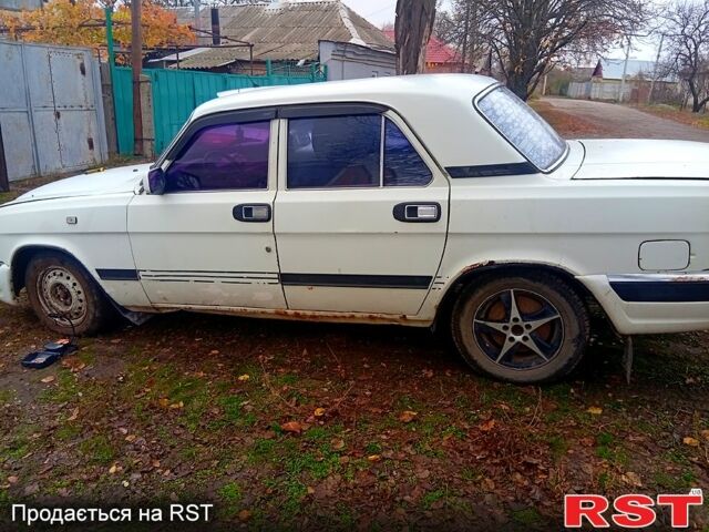 Білий ГАЗ Волга, об'ємом двигуна 2.4 л та пробігом 250 тис. км за 950 $, фото 2 на Automoto.ua