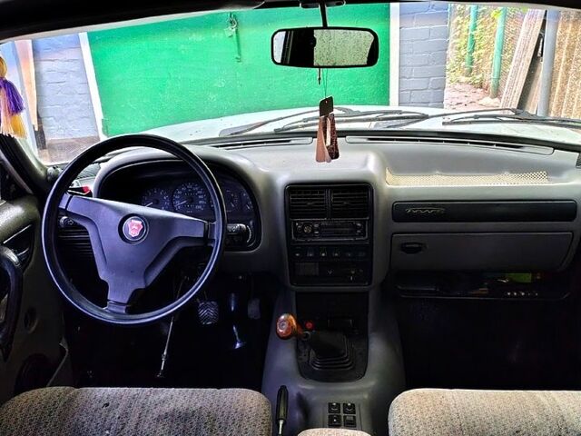 Білий ГАЗ Волга, об'ємом двигуна 2.4 л та пробігом 0 тис. км за 1000 $, фото 2 на Automoto.ua