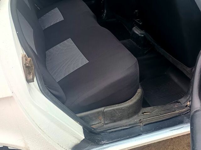 Білий ГАЗ Волга, об'ємом двигуна 2.3 л та пробігом 0 тис. км за 750 $, фото 2 на Automoto.ua