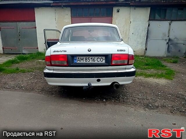 Белый ГАЗ Волга, объемом двигателя 2.4 л и пробегом 150 тыс. км за 1700 $, фото 2 на Automoto.ua