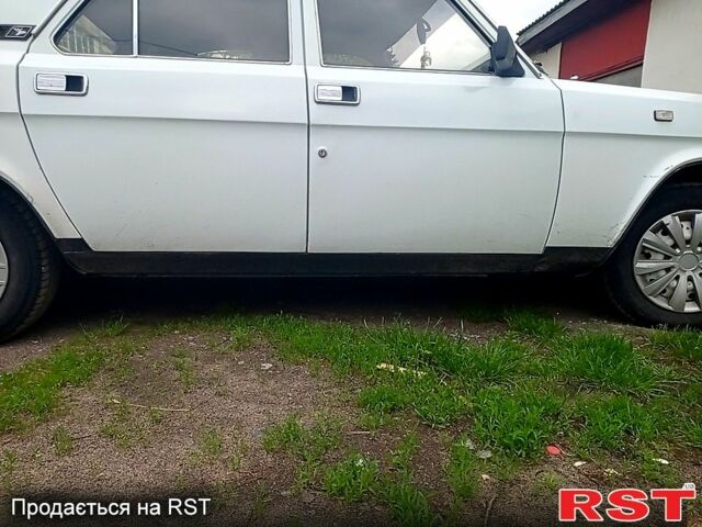 Белый ГАЗ Волга, объемом двигателя 2.4 л и пробегом 150 тыс. км за 1700 $, фото 5 на Automoto.ua