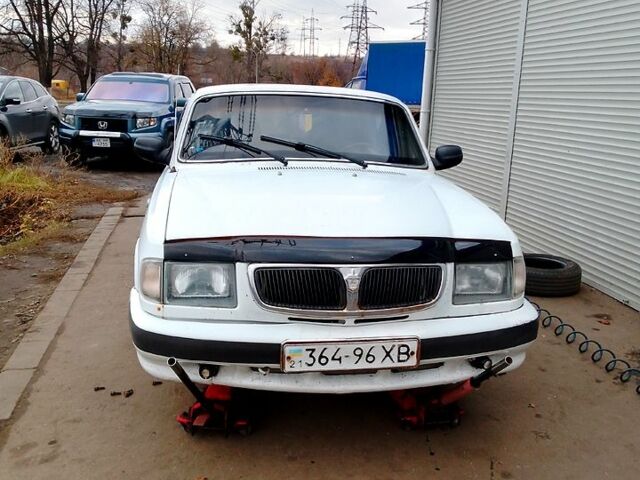 Білий ГАЗ Волга, об'ємом двигуна 2.5 л та пробігом 250 тис. км за 1000 $, фото 1 на Automoto.ua