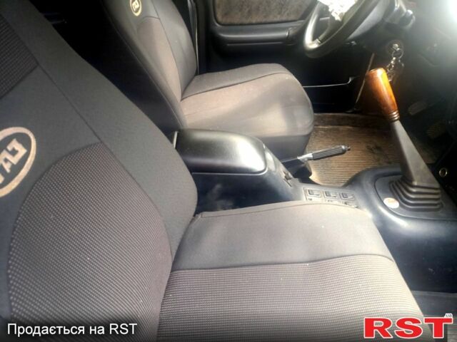 Білий ГАЗ Волга, об'ємом двигуна 2.3 л та пробігом 76 тис. км за 2100 $, фото 4 на Automoto.ua