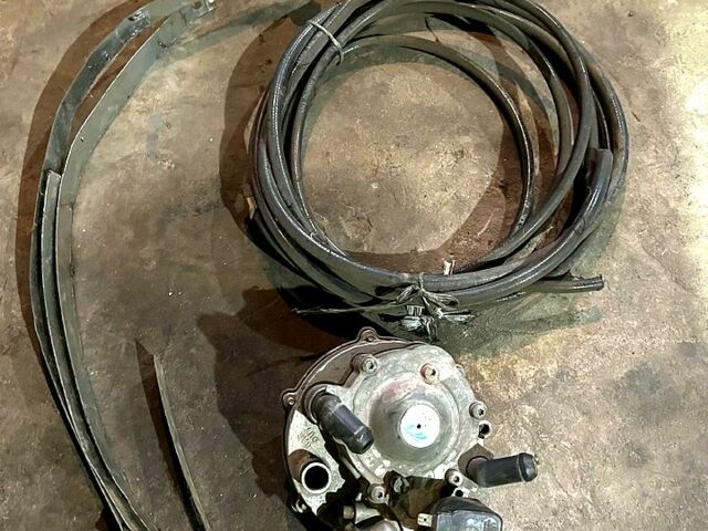 Белый ГАЗ Волга, объемом двигателя 2.5 л и пробегом 103 тыс. км за 1420 $, фото 12 на Automoto.ua