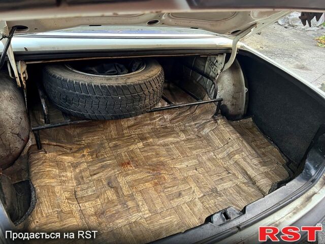 Белый ГАЗ Волга, объемом двигателя 2.5 л и пробегом 103 тыс. км за 1420 $, фото 10 на Automoto.ua