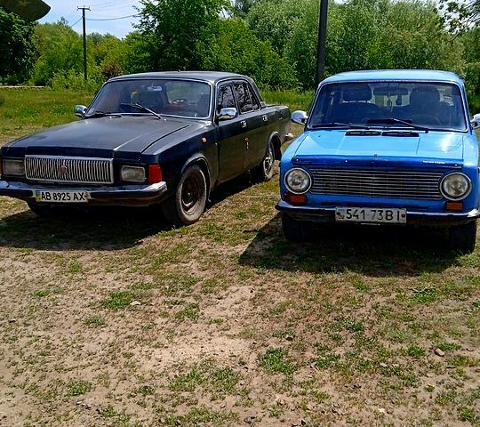 Черный ГАЗ Волга, объемом двигателя 2.5 л и пробегом 100 тыс. км за 1200 $, фото 6 на Automoto.ua
