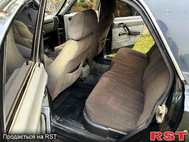 Черный ГАЗ Волга, объемом двигателя 2.5 л и пробегом 164 тыс. км за 1200 $, фото 4 на Automoto.ua