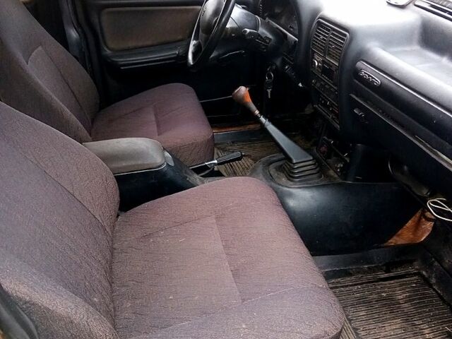 Черный ГАЗ Волга, объемом двигателя 2.3 л и пробегом 123 тыс. км за 1000 $, фото 8 на Automoto.ua