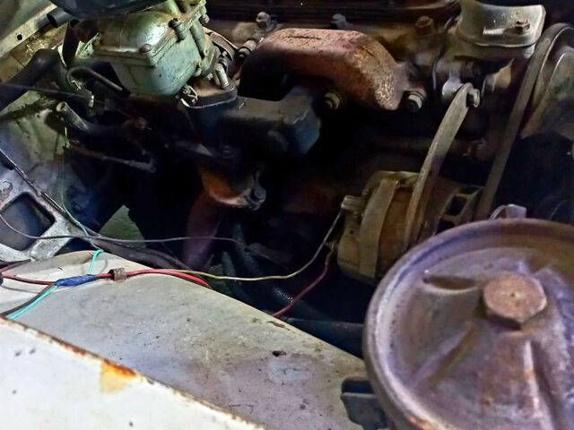 ГАЗ Волга, объемом двигателя 2.4 л и пробегом 100 тыс. км за 2400 $, фото 2 на Automoto.ua