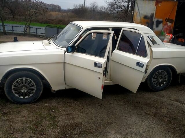 ГАЗ Волга, объемом двигателя 2.4 л и пробегом 200 тыс. км за 800 $, фото 3 на Automoto.ua