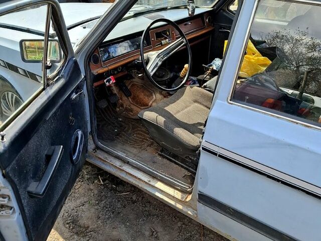 ГАЗ Волга, объемом двигателя 24 л и пробегом 111 тыс. км за 300 $, фото 6 на Automoto.ua