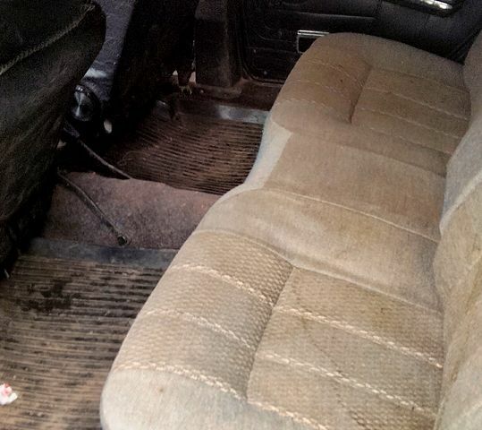 ГАЗ Волга, объемом двигателя 2.4 л и пробегом 300 тыс. км за 555 $, фото 4 на Automoto.ua