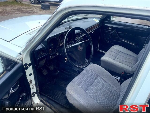ГАЗ Волга, объемом двигателя 2.4 л и пробегом 220 тыс. км за 799 $, фото 7 на Automoto.ua