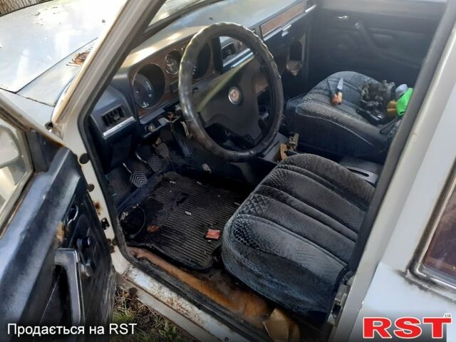 ГАЗ Волга, объемом двигателя 3 л и пробегом 250 тыс. км за 510 $, фото 2 на Automoto.ua