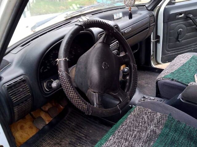 ГАЗ Волга 1997 в Дергачах на Automoto.ua ГАЗ Волга, объемом двигателя 2.4 л и пробегом 225 тыс. км за 1000 $, фото 1 на Automoto.ua