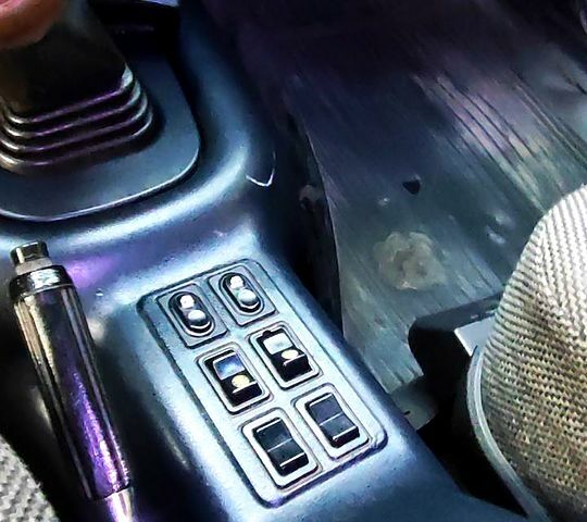 ГАЗ Волга, объемом двигателя 2.3 л и пробегом 147 тыс. км за 1100 $, фото 5 на Automoto.ua