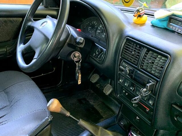 ГАЗ Волга, объемом двигателя 2.3 л и пробегом 151 тыс. км за 2500 $, фото 3 на Automoto.ua