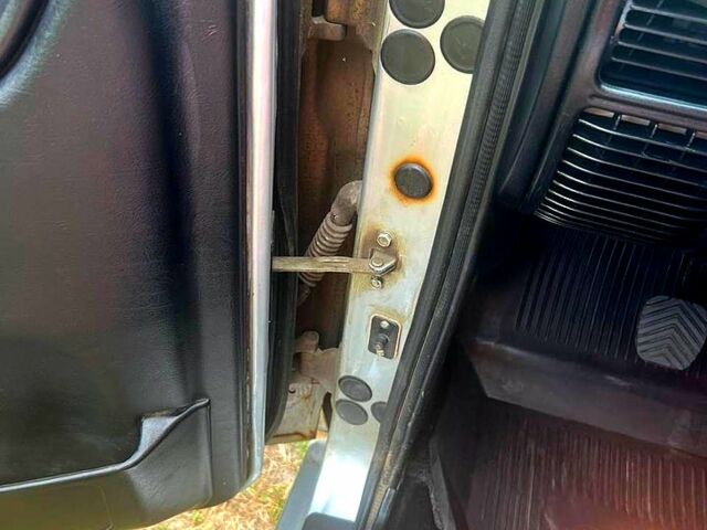 ГАЗ Волга, объемом двигателя 2.3 л и пробегом 103 тыс. км за 2200 $, фото 4 на Automoto.ua