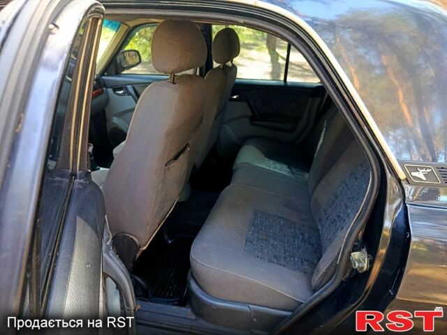 ГАЗ Волга, объемом двигателя 2.7 л и пробегом 40 тыс. км за 2100 $, фото 4 на Automoto.ua