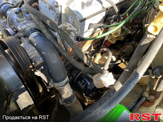 ГАЗ Волга, объемом двигателя 2.4 л и пробегом 65 тыс. км за 600 $, фото 9 на Automoto.ua