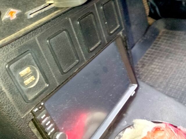 Серый ГАЗ Волга, объемом двигателя 2.4 л и пробегом 150 тыс. км за 1200 $, фото 6 на Automoto.ua