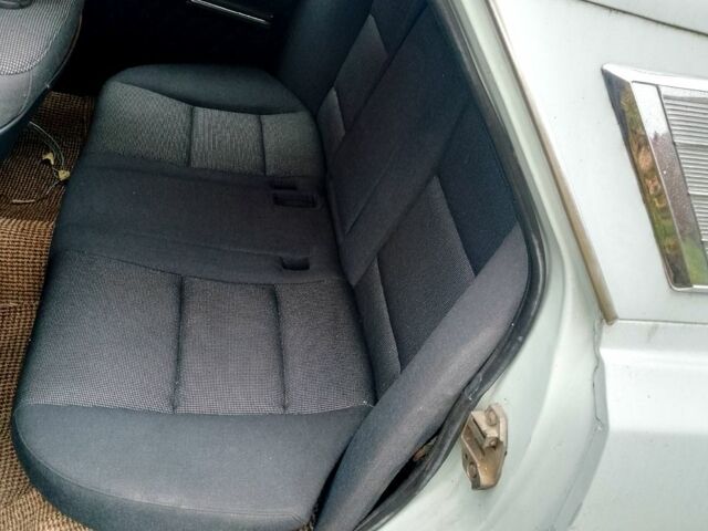 Серый ГАЗ Волга, объемом двигателя 2.4 л и пробегом 150 тыс. км за 1200 $, фото 3 на Automoto.ua