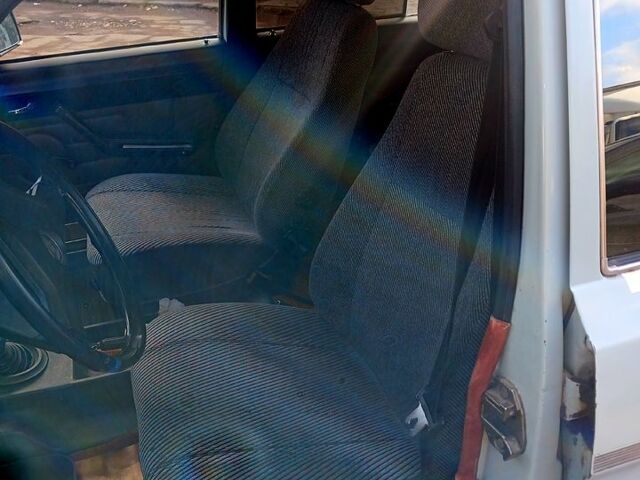 Сірий ГАЗ Волга, об'ємом двигуна 2.4 л та пробігом 119 тис. км за 1800 $, фото 3 на Automoto.ua