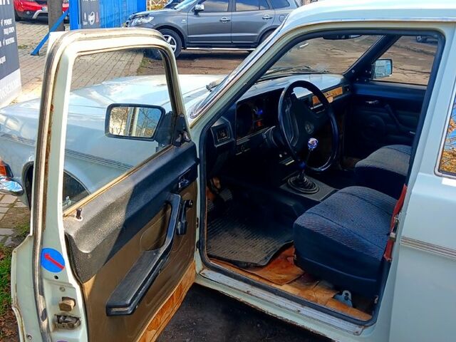 Сірий ГАЗ Волга, об'ємом двигуна 2.4 л та пробігом 119 тис. км за 1800 $, фото 5 на Automoto.ua