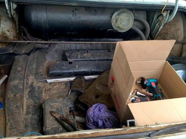 Сірий ГАЗ Волга, об'ємом двигуна 2.4 л та пробігом 87 тис. км за 1000 $, фото 2 на Automoto.ua