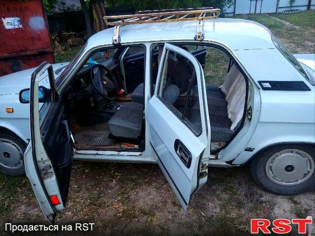 Серый ГАЗ Волга, объемом двигателя 4.2 л и пробегом 190 тыс. км за 1500 $, фото 5 на Automoto.ua