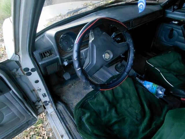 Сірий ГАЗ Волга, об'ємом двигуна 2.4 л та пробігом 0 тис. км за 300 $, фото 4 на Automoto.ua