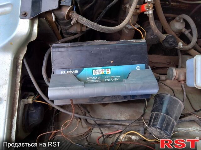 Серый ГАЗ Волга, объемом двигателя 2.4 л и пробегом 130 тыс. км за 1400 $, фото 2 на Automoto.ua