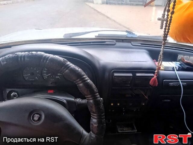 Серый ГАЗ Волга, объемом двигателя 2.3 л и пробегом 240 тыс. км за 1200 $, фото 4 на Automoto.ua