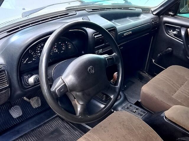 Серый ГАЗ Волга, объемом двигателя 2.4 л и пробегом 130 тыс. км за 1400 $, фото 4 на Automoto.ua