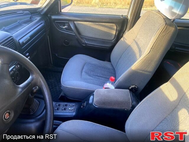 Сірий ГАЗ Волга, об'ємом двигуна 2.4 л та пробігом 215 тис. км за 1300 $, фото 10 на Automoto.ua