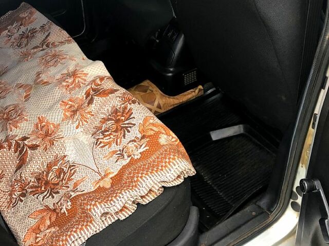 Сірий ГАЗ Волга, об'ємом двигуна 2.4 л та пробігом 114 тис. км за 2300 $, фото 3 на Automoto.ua