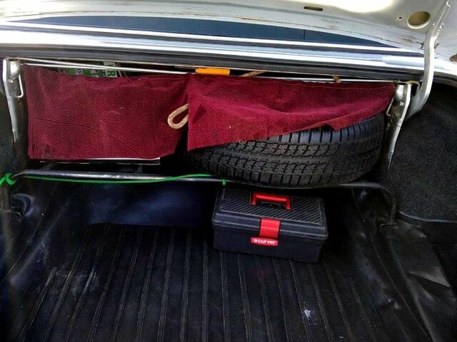 Сірий ГАЗ Волга, об'ємом двигуна 2.4 л та пробігом 114 тис. км за 3000 $, фото 5 на Automoto.ua