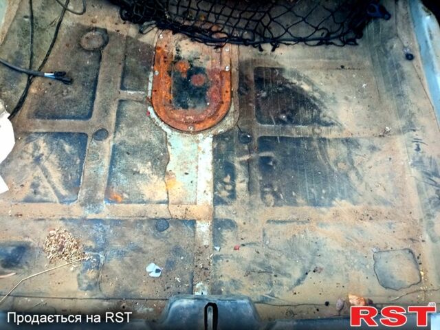 Серый ГАЗ Волга, объемом двигателя 2.3 л и пробегом 175 тыс. км за 2100 $, фото 4 на Automoto.ua